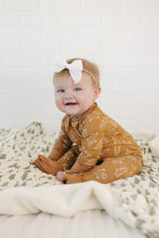 Load image into Gallery viewer, Christmas Trees Bamboo Fleece Quilt
