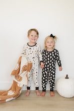 Load image into Gallery viewer, Spooky Bamboo Cozy Set
