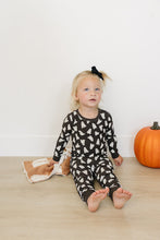 Load image into Gallery viewer, Spooky Bamboo Cozy Set
