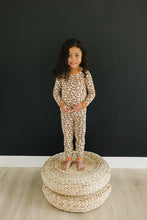 Load image into Gallery viewer, Cream Magnolia Bamboo Cozy Set
