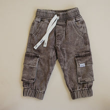 Load image into Gallery viewer, Wes Jeans
