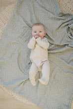 Load image into Gallery viewer, Desert Sage Muslin Quilt
