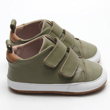 Load image into Gallery viewer, Casual Army Green Low Top {Premium Leather}
