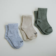 Load image into Gallery viewer, Crew Socks 3 Pack
