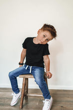 Load image into Gallery viewer, Basic Tee - Black

