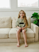 Load image into Gallery viewer, Jaden Tee
