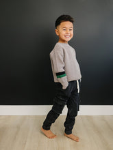 Load image into Gallery viewer, Jett Sweater
